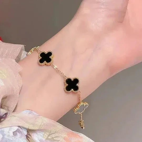 Clover Charm Anti-Tarnish Bracelet (2 Variants)