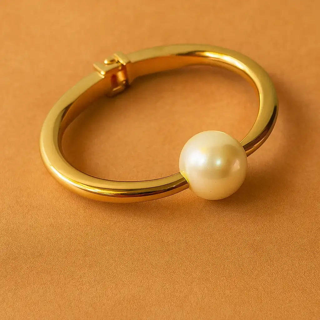 Bold Pearl Charm Gold Bangle – Anti-Tarnish & Waterproof Gems and Glitter