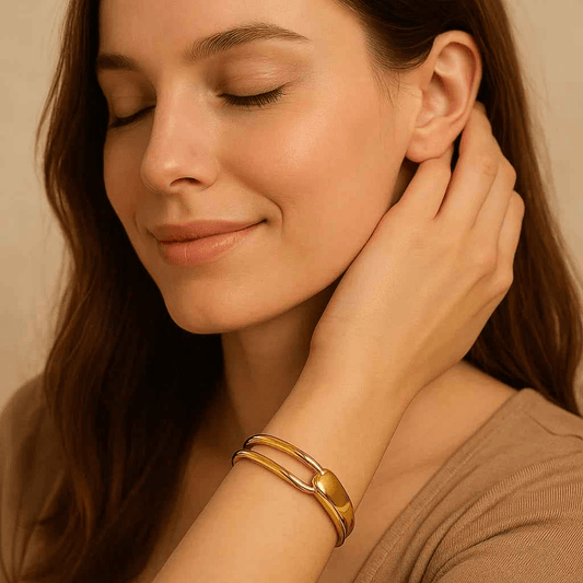 Modern Luxe Lock Bracelet – Anti - Tarnish | Waterproof - Gems and Glitter anta - tarnish