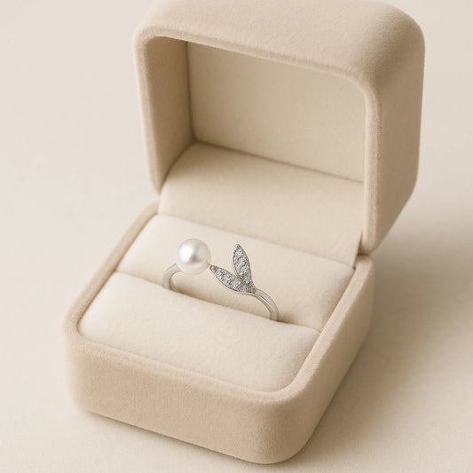Elegant Silver Pearl & Crystal Leaf Ring – Anti-Tarnish, Hypoallergenic