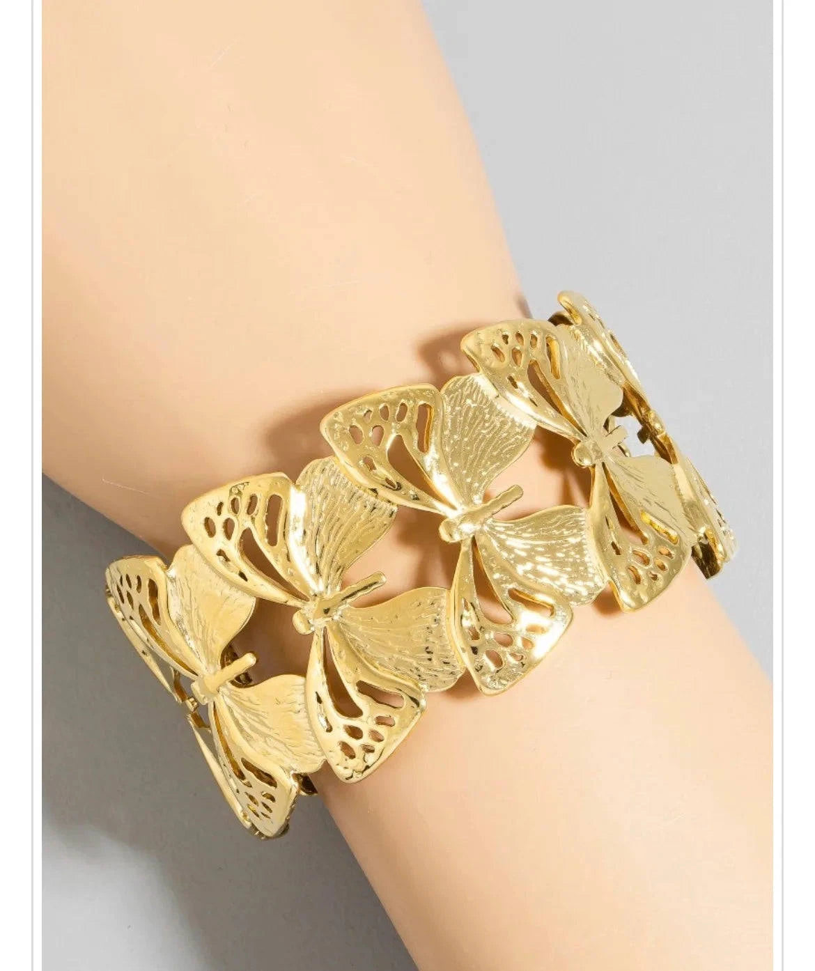 Anti-Tarnish Golden Butterfly Cuff Bracelet – Adjustable & Elegant Gems and Glitter