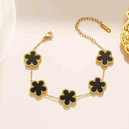 Clover Charm Anti-Tarnish Bracelet (2 Variants) – Elegant & Waterproof Gems and Glitter