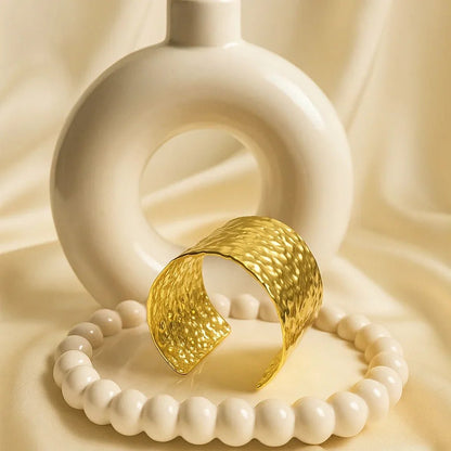 Elegant Hammered Gold Cuff Bracelet – Anti Tarnish & 1 Year Warranty - Gems and Glitter anta - tarnish