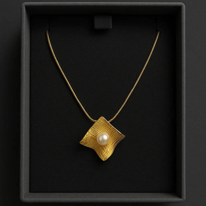 Leaf and Pearl Pendant Necklace – 18K Gold Plated - Gems and Glitter anta - tarnish