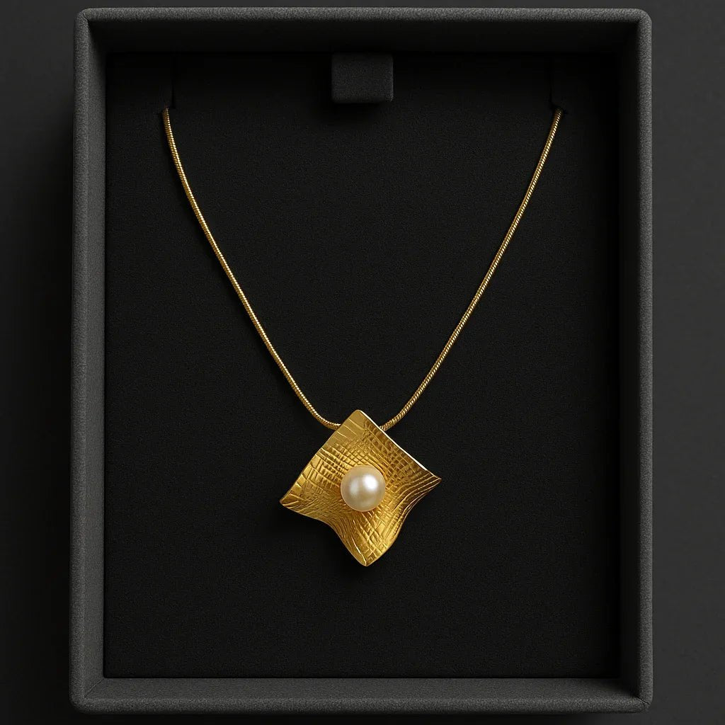 Leaf and Pearl Pendant Necklace – 18K Gold Plated - Gems and Glitter anta - tarnish