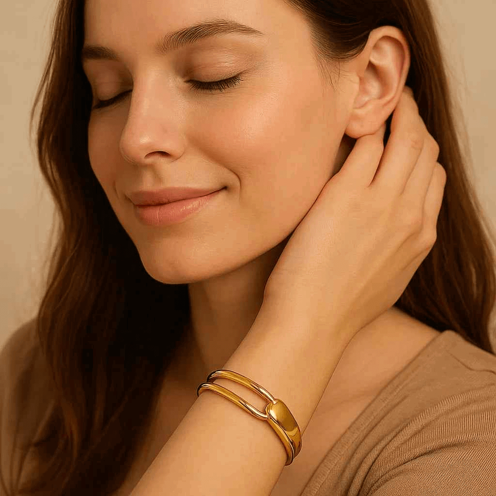 Modern Luxe Lock Bracelet – Anti - Tarnish | Waterproof - Gems and Glitter anta - tarnish