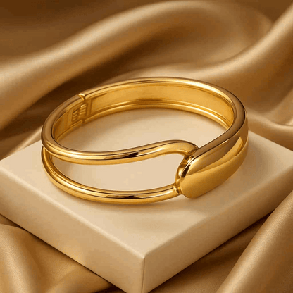 Modern Luxe Lock Bracelet – Anti - Tarnish | Waterproof - Gems and Glitter anta - tarnish